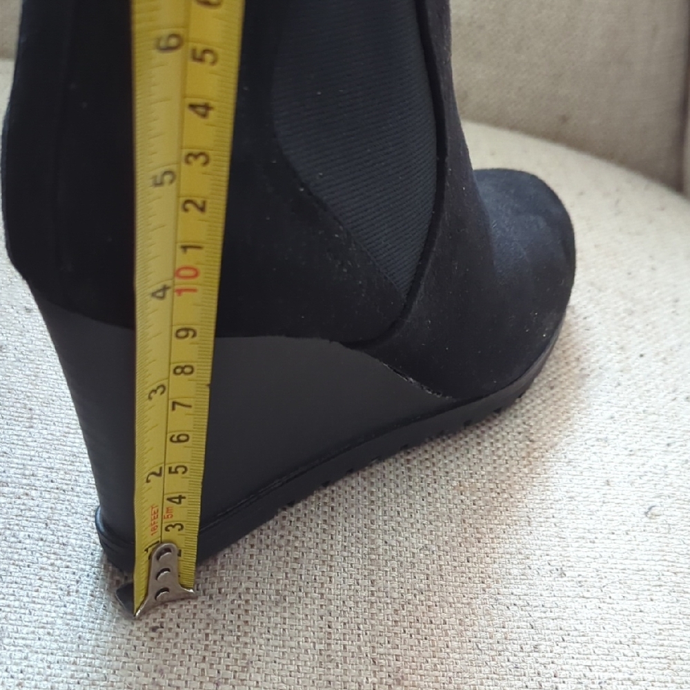 Unisa Elegant Black Ankle Boots Size 7.5 - Picture 4 of 5